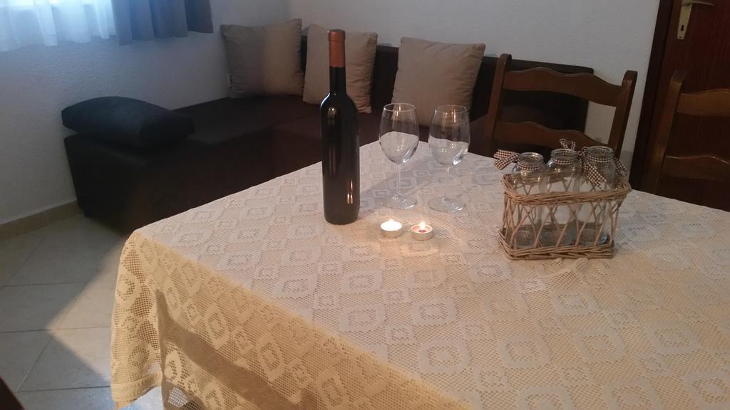 Apartment B&K Raslina Dış mekan fotoğraf