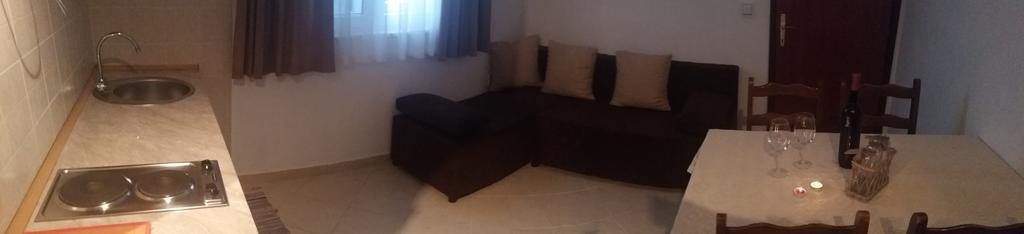 Apartment B&K Raslina Dış mekan fotoğraf