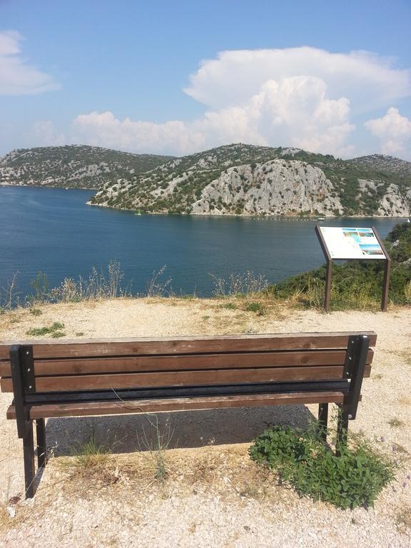 Apartment B&K Raslina Dış mekan fotoğraf